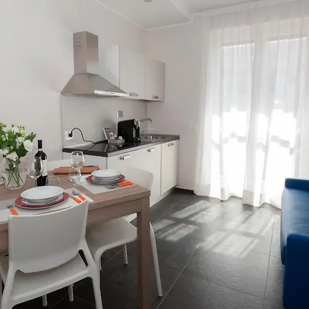 Brichett Deluxe 4* Alba (Piedmont)