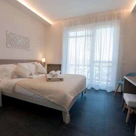 Brichett Deluxe 4* Alba (Piedmont)